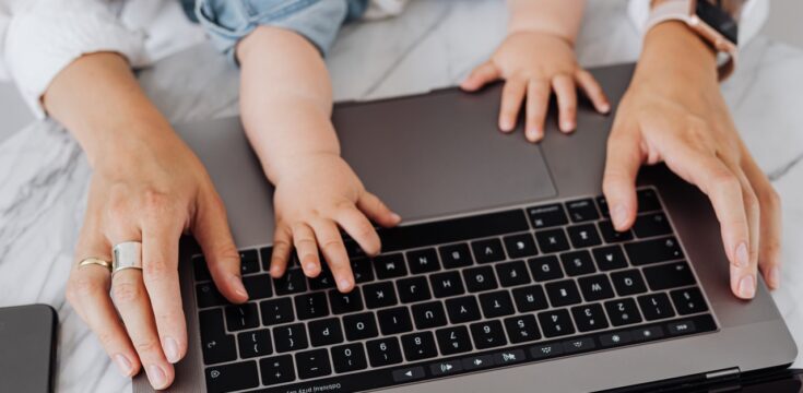 mother-and-child-typing